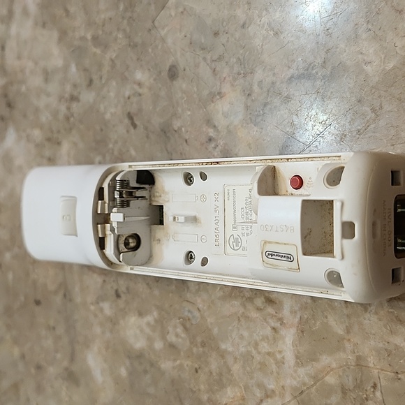 Wii control - Picture 2 of 2